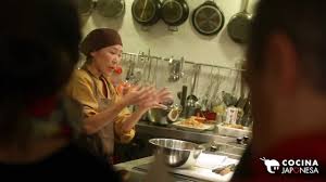 El curso de cocina para adolescentes en valencia es una formación destinada a todos los adolescentes que. Curso De Cocina Japonesa En Valencia Food And Fun 7 Diciembre 2012 Youtube