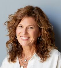 Allison Dayton's Instagram, Twitter & Facebook