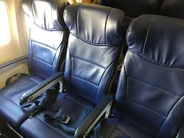 The launch customer southwest airlines took the first delivery in december 1997. Southwest Airlines Boeing 737 700 Economy Cabin Interior Standard Seats Pitch 3 3 Layout Conf Cabin Interiors Southwest Airlines Boeing 737