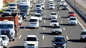 O dispositivo regulamentar apresenta 57 alterações sobre o código de trânsito brasileiro com alguns aspetos principais facilitadores da vida dos automobilistas brasileiros. 57 Mudancas Sao Previstas Na Nova Lei De Transito Que Entrara Em Vigor Em 2021