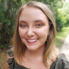 Ellen Oldham's Instagram, Twitter & Facebook