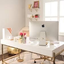 8 Office Decor Tips To Maximize Your Productivity Creating an inviting office decor can make your work environment much more enjoyable.