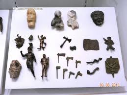 Find the perfect anglo saxon stock photos and editorial news pictures from getty images. Artefacts In Museum Picture Of West Stow Country Park And Anglo Saxon Village Bury St Edmunds Tripadvisor