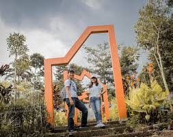 Objek wisata ini adalah tempat rekreasi dan taman belajar yang memiliki 36 wahana. Harga Tiket Masuk Ngantang Park Malang Dan Lokasi Wisatainfo