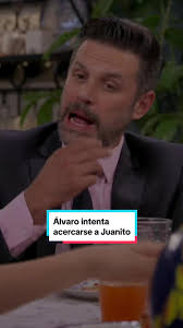 Álvaro se acerca a Juanito en El Maleficio