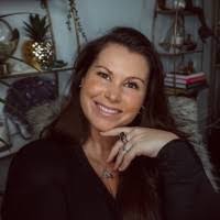 Tara Cookson's Instagram, Twitter & Facebook