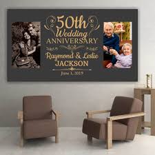 Order anniversary gift for mom and dad from floweraura. 25 Best Anniversary Gift Ideas For Your Parents 2021 365canvas Blog