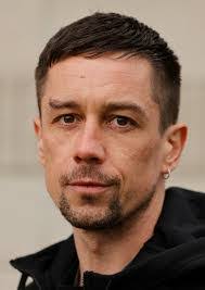 Killian Scott's Instagram, Twitter & Facebook