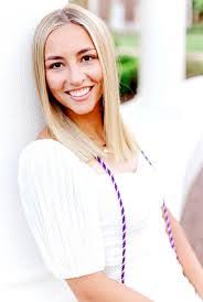 Kelly Trimble's Instagram, Twitter & Facebook