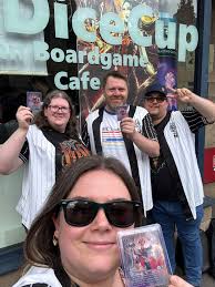 Today I won the store championship at one of my local game stores Halte 13.  First time being number 1🥰 R1 otd 1-2 💙❤️ R2 otp 2-0 💛🩶 R3 otp 2-0 💜💚