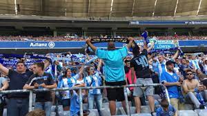 Und das obwohl in den meisten spielen keine zuschauer zugelassen waren. Lowen Aus Leidenschaft Der Tsv 1860 Munchen Und Seine Fans Youtube
