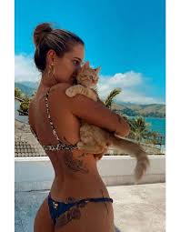 I made this short video for the woman of my life, simple but means a lot. Yasmin Brunet E Clicada De Biquini Por Gabriel Medina E Exibe Tattos Primeira Hora