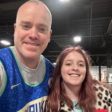 How to optimize lightning lane picks and early entry at Disney World?