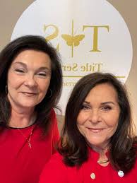 MERRY CHRISTMAS 🎄 Sandra and I would like to tell you all how thankful we  are for the many friends, associates and clients who have supported us and  our business during 2021.