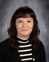 Lyndsay Miller's Instagram, Twitter & Facebook