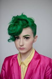 Best Emerald Green Hair Dye Set Green Bay Hair Chalk Set Of 6 Best Emerald Green Hairchalk Kit Trendy Short Hair Styles Short Hair Color Green Hair