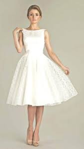 Maybe you would like to learn more about one of these? Abito Da Sposa Corto Stile Anni 39 50 Con Scollo A Barchetta Senza Schienale Dresses Wedding Dresses Sleeveless Wedding Dress