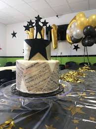 Give your prom or birthday event a trendy vibe by turning it into a city party.shindigz offers tall dazzling skyscrapers and city skylines that transport you to the heart of a city no matter where you live. Alexander Hamilton Birthday Party Ideas Photo 5 Of 11 Alexander Hamilton Birthday Hamilton Birthday Hamilton Birthday Party