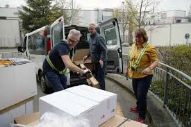 Drk Freut Sich Uber Spende Von Ikea Grossburgwedel