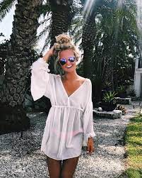 World Domination Stylist Bea Akerlund For Gardner The Gang Fashion Outfits Beachwear For Women Outfits Summer Bikinis
