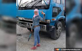 If the info above vacancy does not convenient with. Ibu Tunggal Cabar Diri Jadi Pemandu Lori Kontena Sara 2 Anak Sabah Post