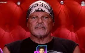 Escándalo en Gran Hermano: Julieta se toqueteó a la noche y dejó todo en  las sábanas