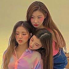 صور indekid فرق بنات in 2021 itzy indie aesthetic korean girl band