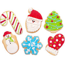 Fall is in the air, and just like many of you, i'm getting more and more into the swing of baking and decorating! A Dozen Decorated Christmas Cookies Barbee Cookies