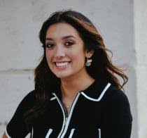 Veronica Leto's Instagram, Twitter & Facebook