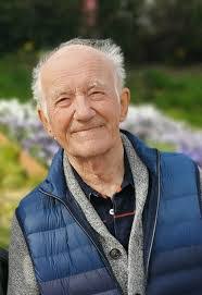 Eric Hopton's Instagram, Twitter & Facebook