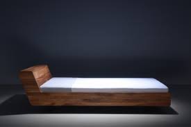 La camera da letto è quella in cui passiamo la maggior parte delle ore che trascorriamo a casa. Mazzivo Mobili In Legno Massiccio Letti In Legno Massello Online Semplice Design Di Alta Qualita Lugo Letto Del Design Di Legno Massiccio