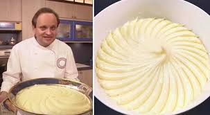 Watch Joel Robuchon As He Makes His World Famous Mashed Potatoes Puree De Pommes De Terre The Dish Mashed Potato Recipes Best Mashed Potatoes Mashed Potatoes