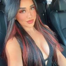 Ella Dupre's Instagram, Twitter & Facebook