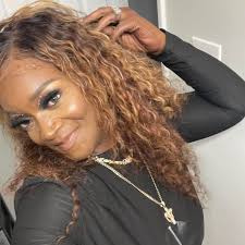 I get this notification, and there's mention of the active challenge  somewhere else, like this. But there's nothing in my promos, and of course  support is no help. How am I supposed