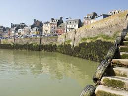 Port Du Treport Baie De Somme France Le Treport Baie De Somme Beau Site