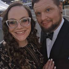 Qualified kitchen renovation companies with material options