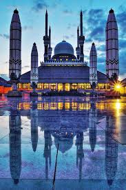 Pin Oleh Jld Web Di Travel The World Katedral Pemandangan Arsitektur Islamis
