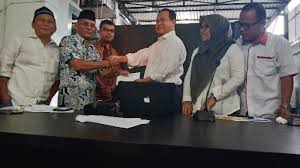 Bahwa penyusunan mekanisme raqan kkr. Kkr Aceh Serahkan Dokumen Reparasi Mendesak Korban Konflik Kepada Bra Dialeksis Dialetika Dan Analisis
