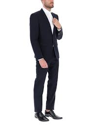 Scegli un abito essenziale e raffinato per appuntamenti di lavoro, meeting importanti e cene eleganti. Emporio Armani 51v16e 30 Abiti Uomo Blu Sorelle Ramonda