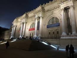 We locally source our ingredients from farms within a 150 mile radius of the met.<br /><br />*new* complimentary admission with dining experience: Members Dining Room At The Met Nyc Food Comas