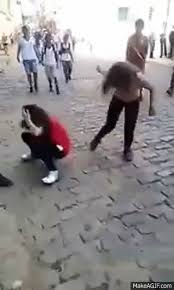 Respondendo perguntas no instagram, ela falou que ninguém se beijou na tribo, apesar do clima de flerte entre alguns participantes. Ja Acabou Jessica Video Completo On Make A Gif