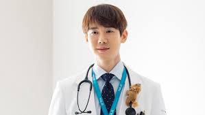 Hospital playlist ost part 1. Yoo Yeonseok Drama Poster Shooting Of Hospital Playlist Behind The Scene Part 3 Kpopmap