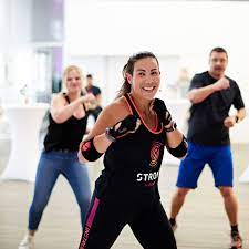 1 zumba video, um eine klasse zu hause zu machen. Zumba Fur Anfanger Tanz Dich Fit Fit For Fun
