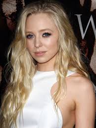 Portia Doubleday : Sa biographie