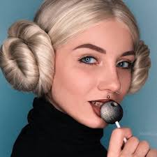 Blonde Beauty Lace Front Wig 28-30 inches