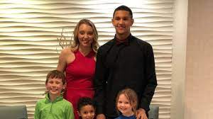 Jalen suggs is not dating paige bueckers. Bueckers And Suggs Represent Mn On Big March Madness Stage Kare11 Com