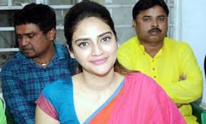 Official ruclip channel of popular bengali actress nusrat jahan. Nusrat Jahan In Icu Family Dismisses Rumours