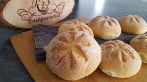 Schmand Brotchen Knusprig Leichte Brotchen Wie Vom Backer Einfach Selber Machen Youtube Food Bread Hamburger Bun