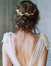 Loose Wedding Hair Updos With Pretty Hair Accessoires Hair Styles Best Wedding Hairstyles Wedding Hairstyles