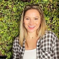 Joanna Olsen's Instagram, Twitter & Facebook